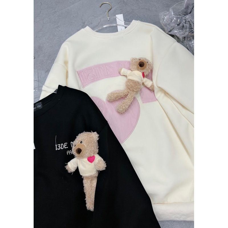 Áo hình thêu - Gau hồng