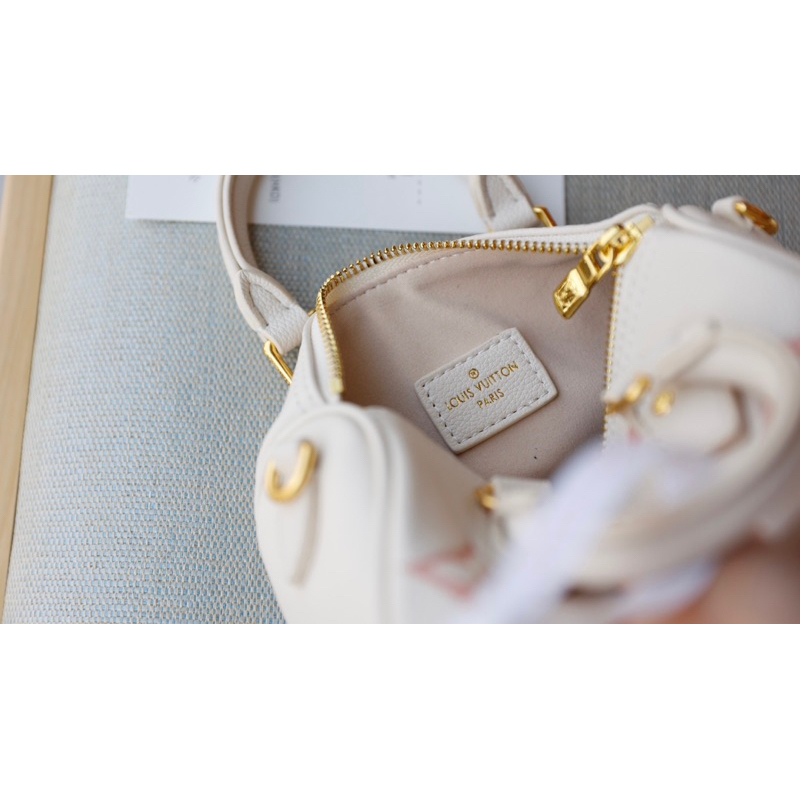 Túi Xách LV Speedy Nano Trắng Kem Đen Size 16  -  By Anh Dinh Phuong