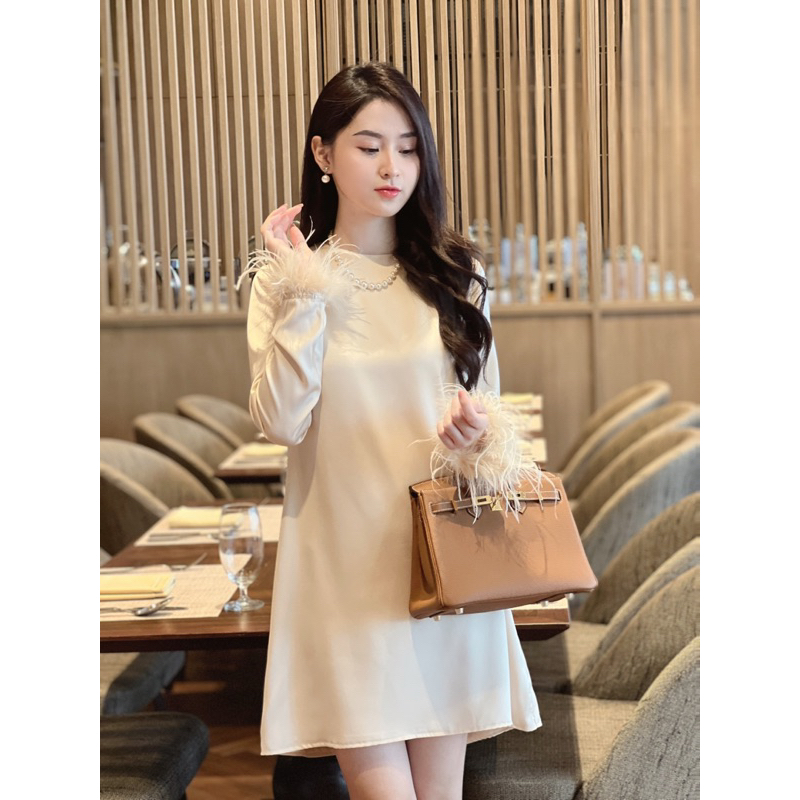 Empe Studio by Libre - Ivy Dress - Váy lụa tay lông tiểu thư