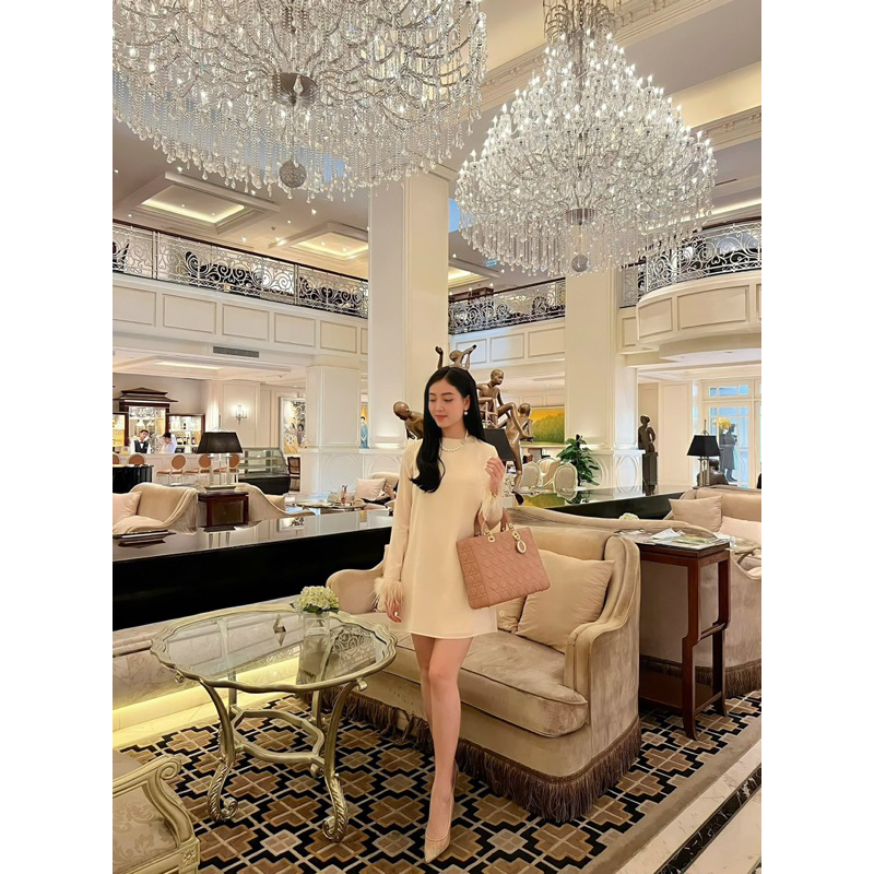 Empe Studio by Libre - Ivy Dress - Váy lụa tay lông tiểu thư