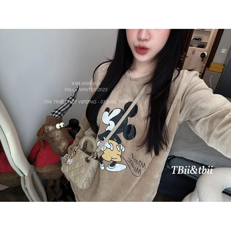 Áo Nhung Nâu Tây Hình Mickey Kim Anh Bùi