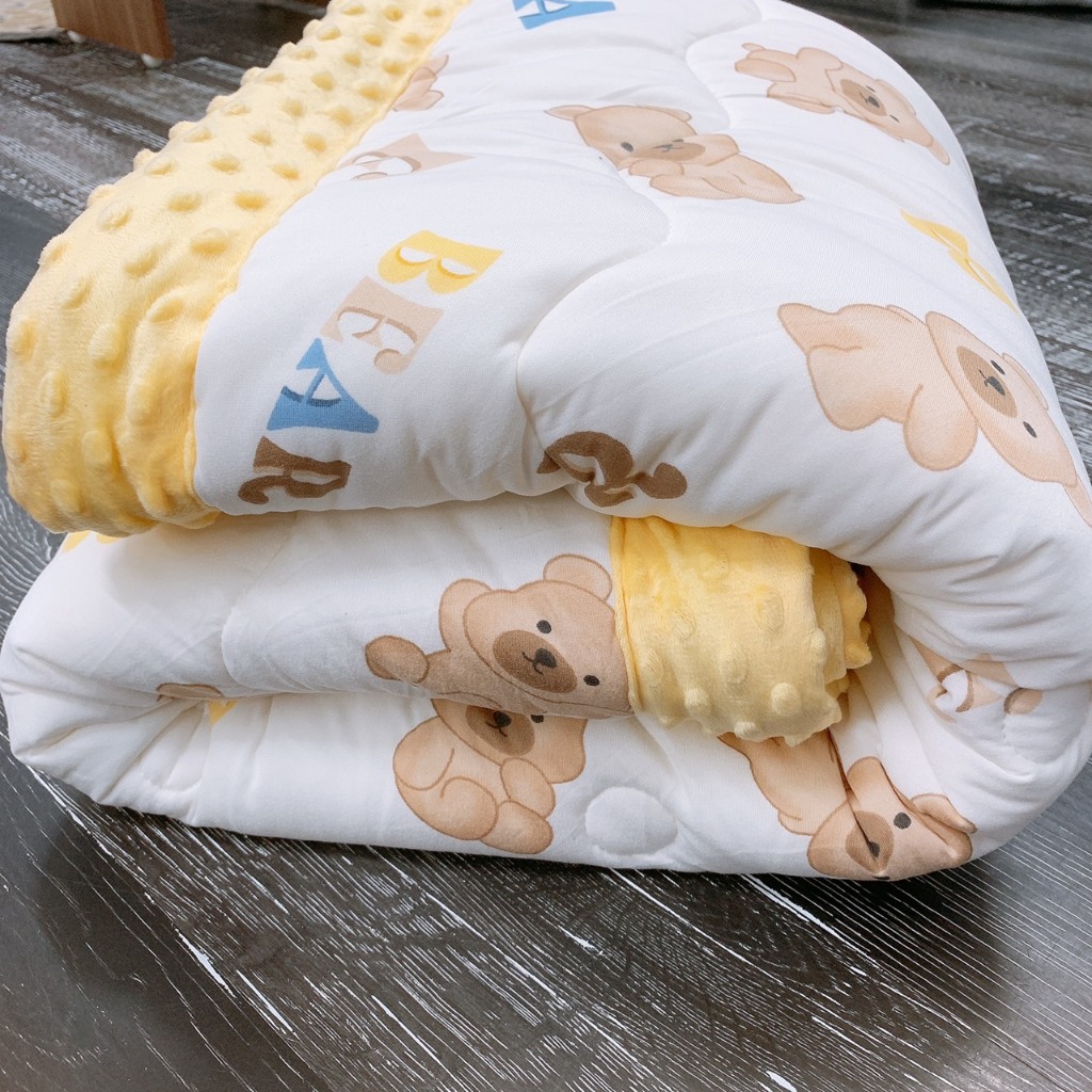 Chăn siêu nhẹ đắp mùa đông vải nhung 3D Đậu Đậu trần bông cao cấp mềm mại thoáng khí an toàn cho bé trai gái 110x140cm