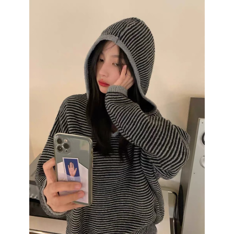 Áo hoodie len có mũ