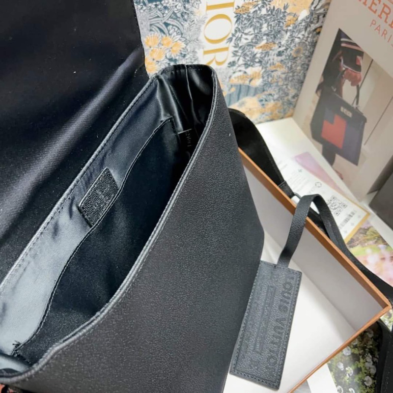 Túi đeo chéo lv nam messenger mới nhất xịn sò 24cm fullbox shop tuna
