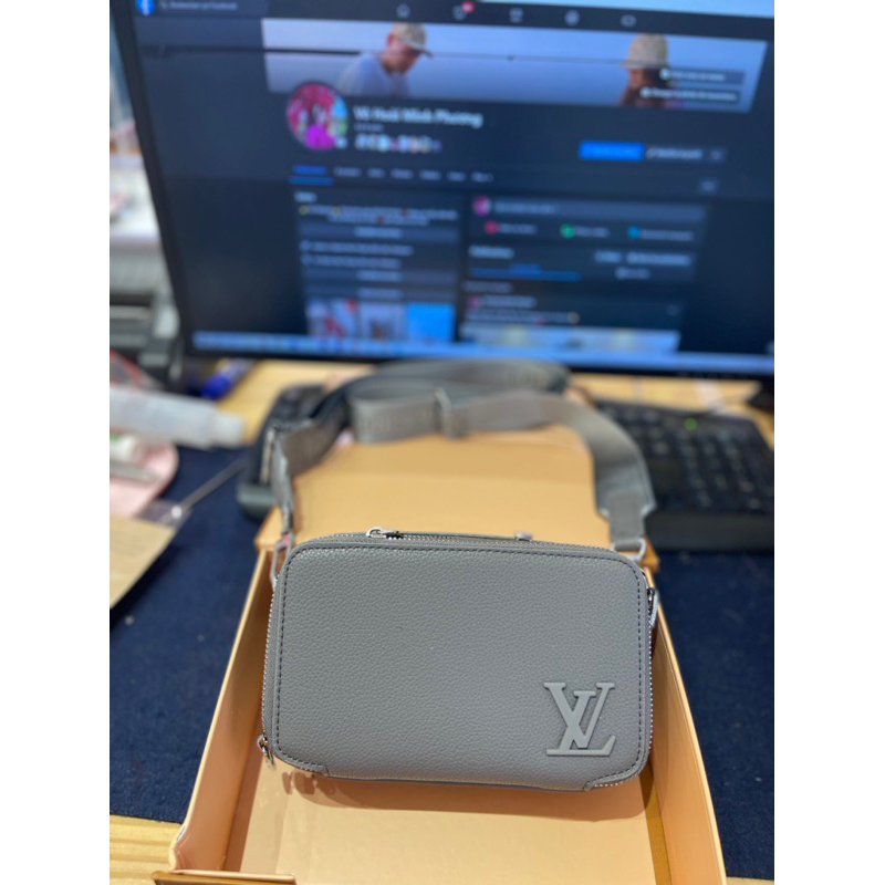 Túi đeo chéo nam thời trang cao cấp size 20x12 hàng full box vip