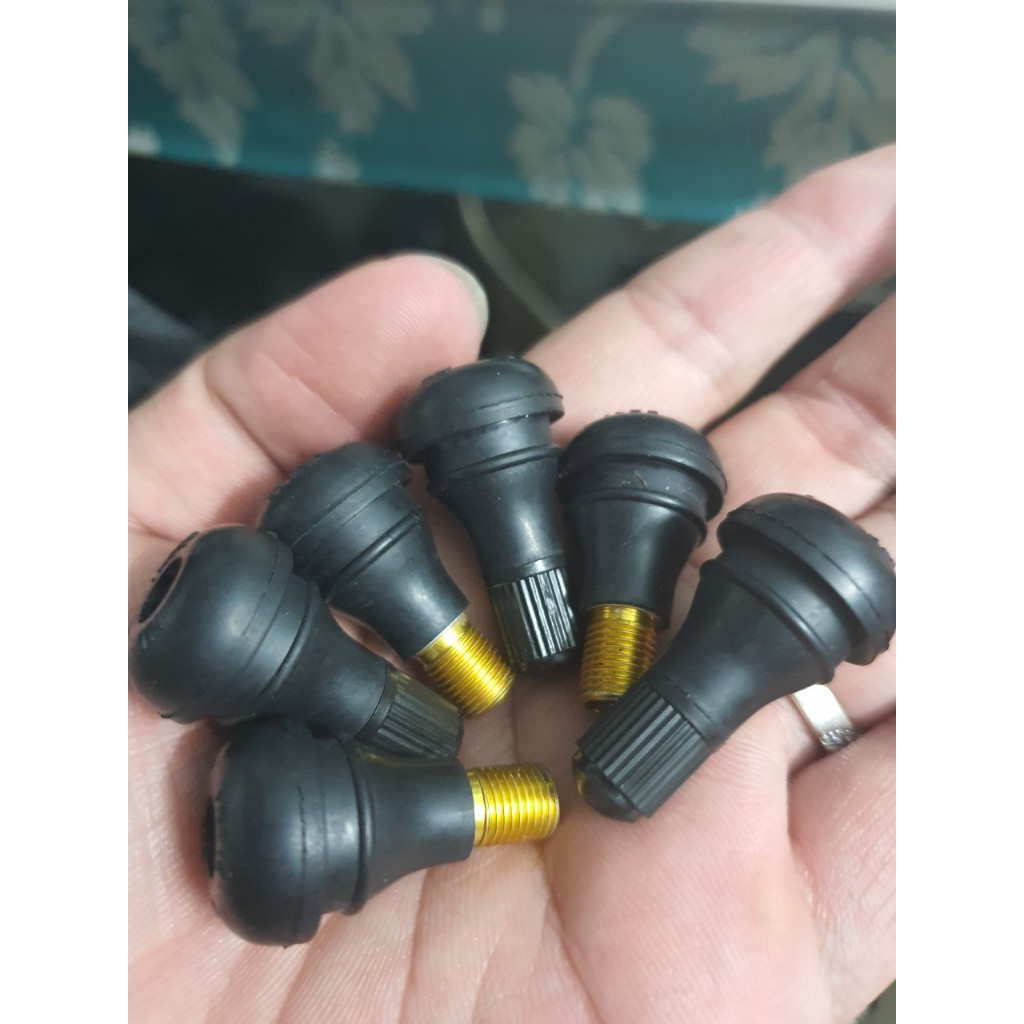 Van Inox không ruột  và van cao su chất lượng cao dành cho bánh mâm.