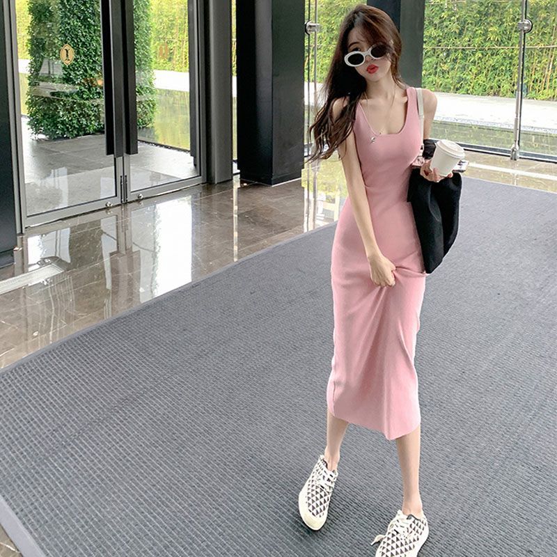 Váy len 2 dây cho nữ INFLACHI đầm dệt kim dáng dài tôn dáng che khuyết điểm len quảng châu thiết kế Hàn Quốc M277