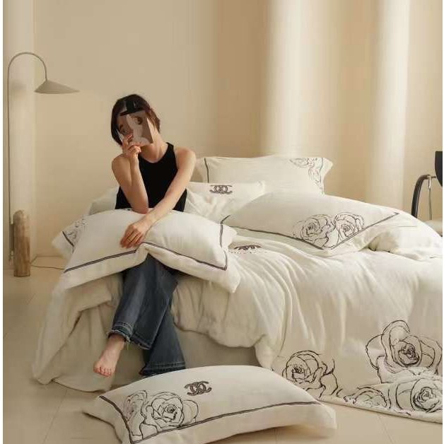 Bộ chăn ga gối nỉ tuyết sữa 4 món - Nơi hạnh phúc thăng hoa