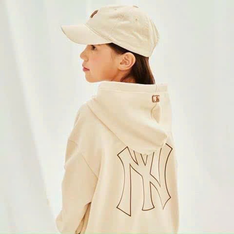 SZ NHÍ_ BỘ MLB KID MÀU BE MONO KIM CƯƠNG