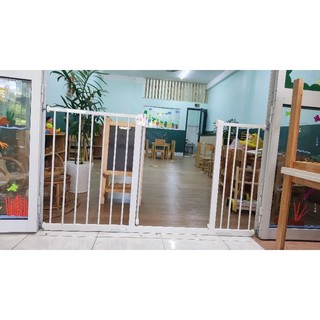Thanh chắn cầu thang, thanh chắn cửa không cần khoan tường