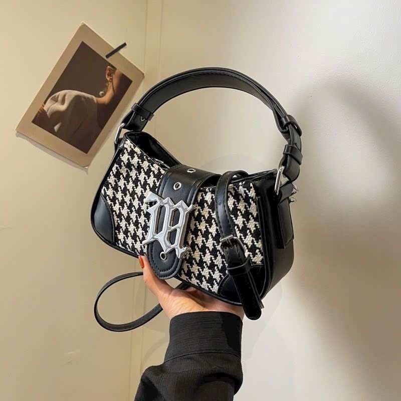 Túi xách nữ Túi xách cầm tay size 20 trang trí kèm móc khóa quai đeo chéo