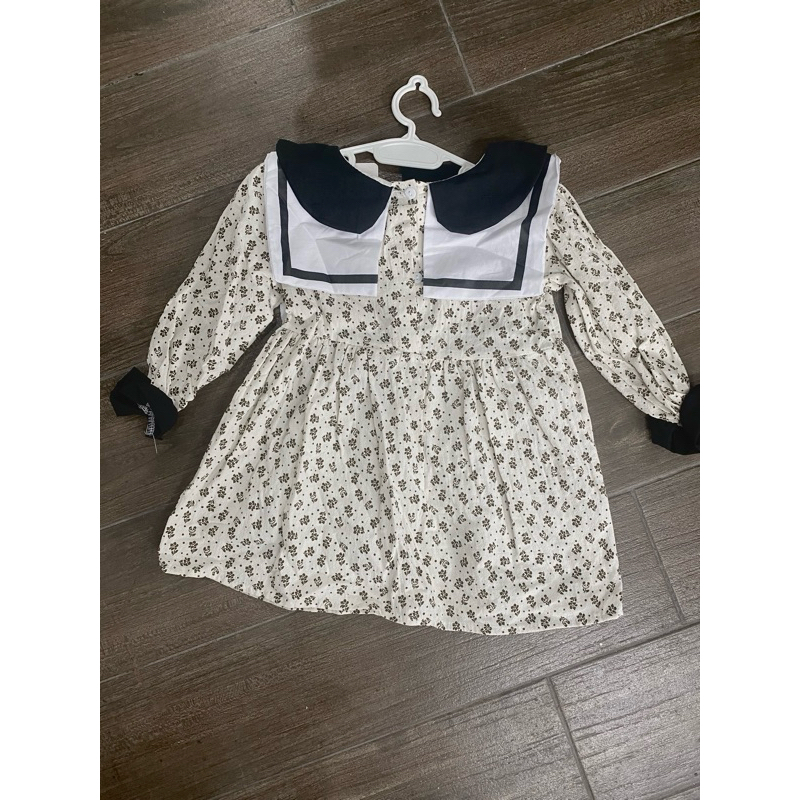 Váy đũi cara hoạ tiết hoa nhí cho bé gái