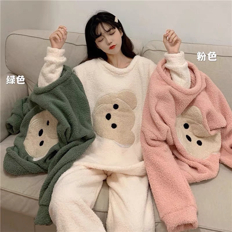 Đồ ngủ dài tay hình gấu hồng mùa đông chất nỉ phối lông cừu