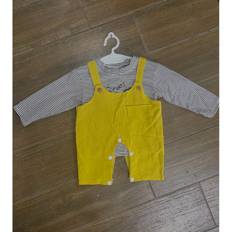 Set quần áo yếm cho bé sơ sinh