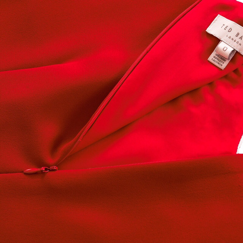 Đầm đỏ dáng A TED BAKER