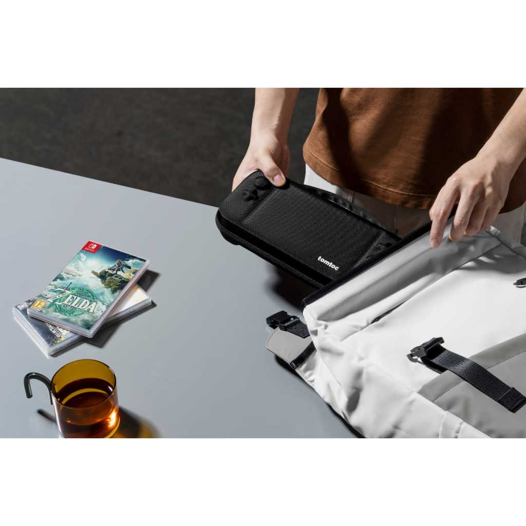 TÚI CHỐNG VA ĐẬP TOMTOC  NINTENDO FANCYCASE-G05 MEDIUM – A0543