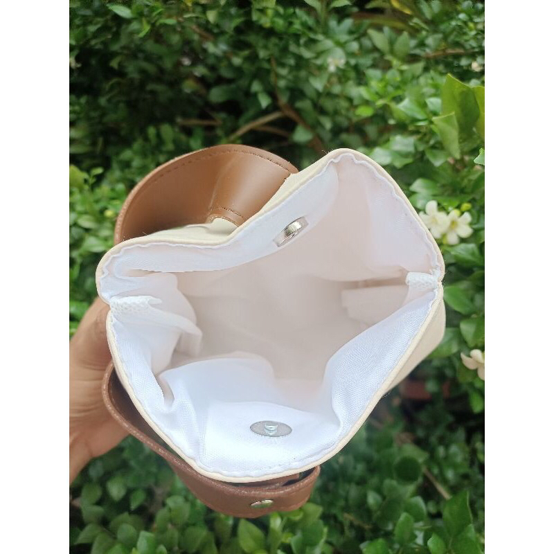 Túi da đeo chéo quà tặng Loreal