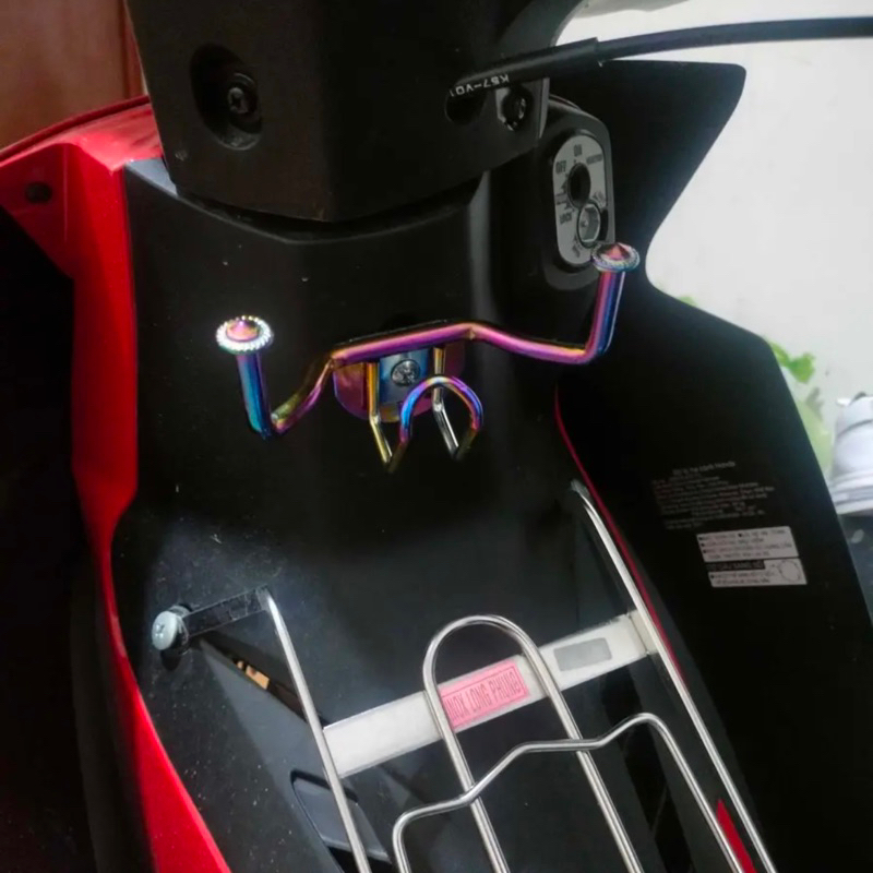 Móc treo đồ xe máy móc đôi móc 3 chấu titan - Inox chắc chắc, Tiền lợi