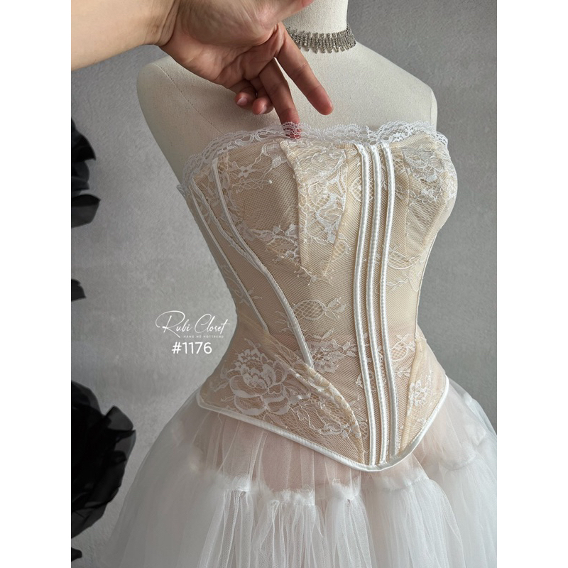 Set cup ren chân váy tầng luxury