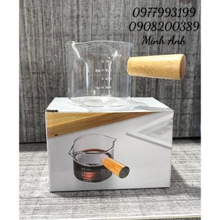Cốc đong cà phê thủy tinh cán gỗ 75ml có vạch chia chất liệu thủy tinh thiết kế đẹp mắt sáng tạo