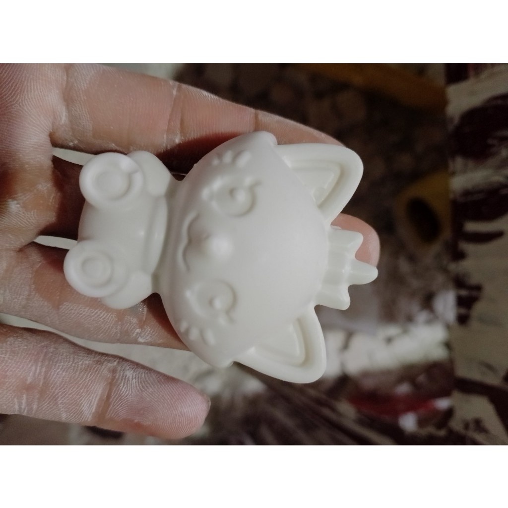 100 tượng 2D 3 đến 5 cm siêu dể thương - tượng tô màu giá sĩ