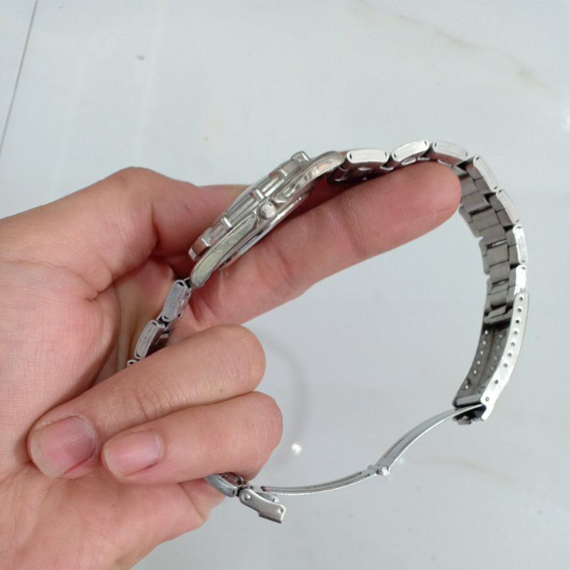 Đồng hồ nam si nhật giả 6 kim hiệu BROGGI màu bạc độ mới 90%