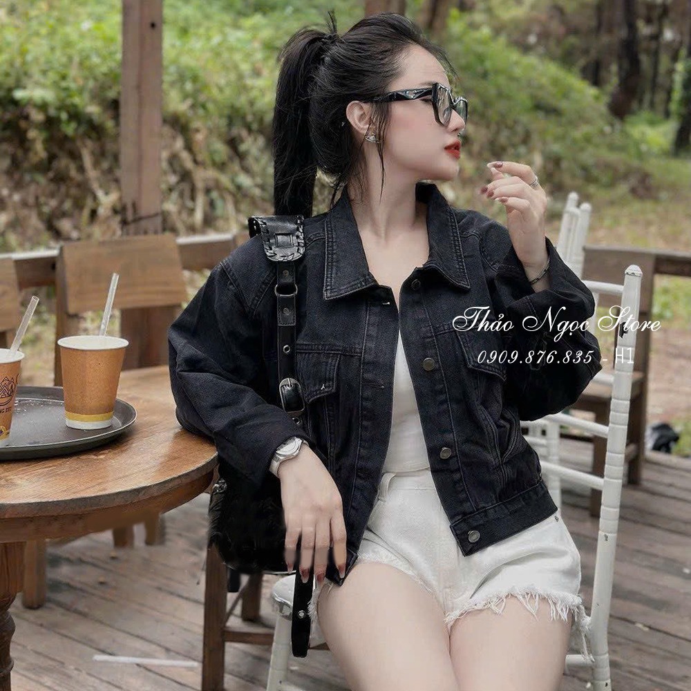 Áo khoác jean nút kiểu dáng croptop họa tiết có túi hàng đẹp!