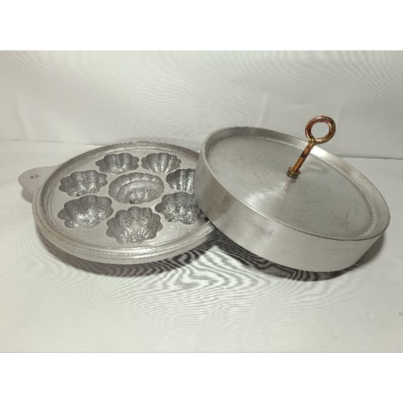 Khuôn bánh thuẫn bông lan nhôm 8 bánh