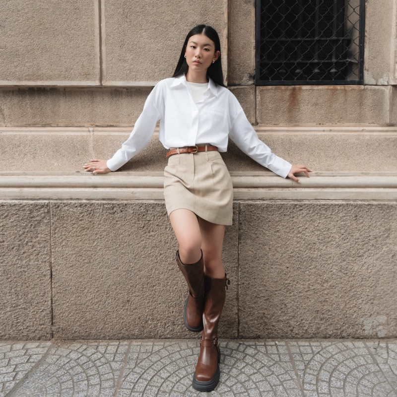 Sơ mi tay dài giấu nút kẻ sọc chất liệu bamboo mềm mại, thoáng mát, ít nhăn