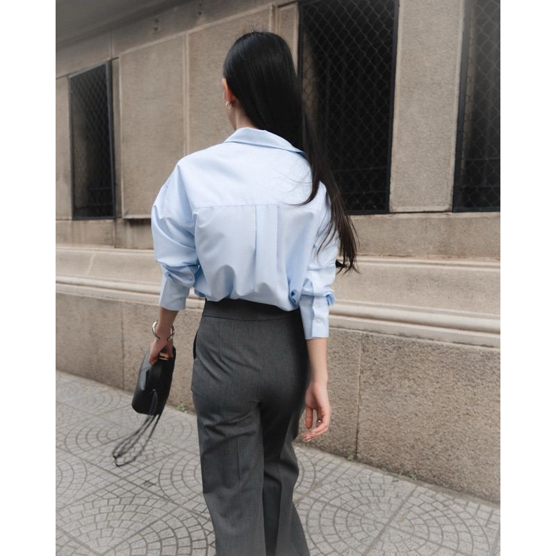 Sơ mi tay dài giấu nút kẻ sọc chất liệu bamboo mềm mại, thoáng mát, ít nhăn