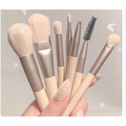 BỘ cọ trang điểm 8 món - cọ môi, kẻ mày , đánh má hồng, bút kẻ mắt....
