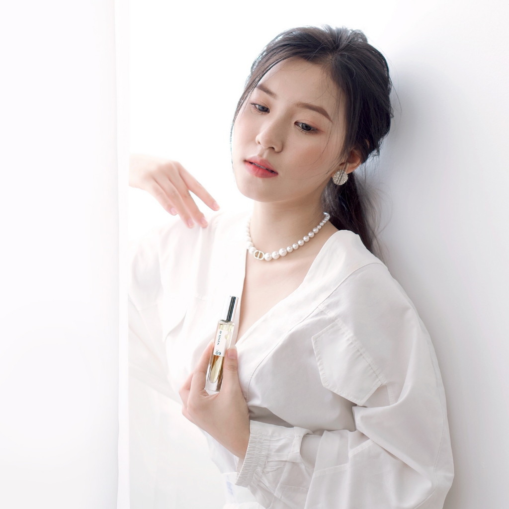 Nước hoa nữ SCENTLAB No.09 Lucid Dream tinh dầu thơm lưu hương 8h, hương gỗ mật ong, vanilla mini 10ml