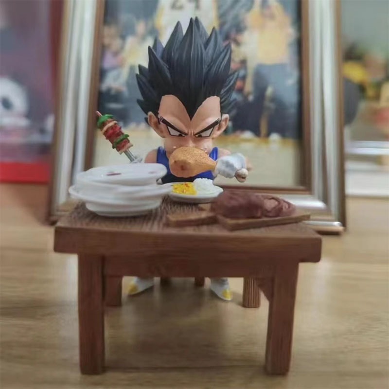 Mô hình songoku và vegeta ăn cơm hàng đẹp