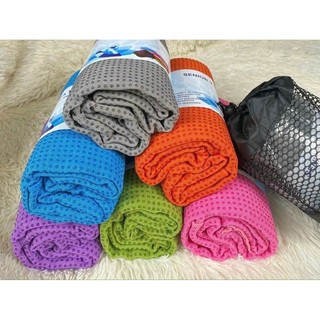 Khăn trải thảm tập yoga Silicon