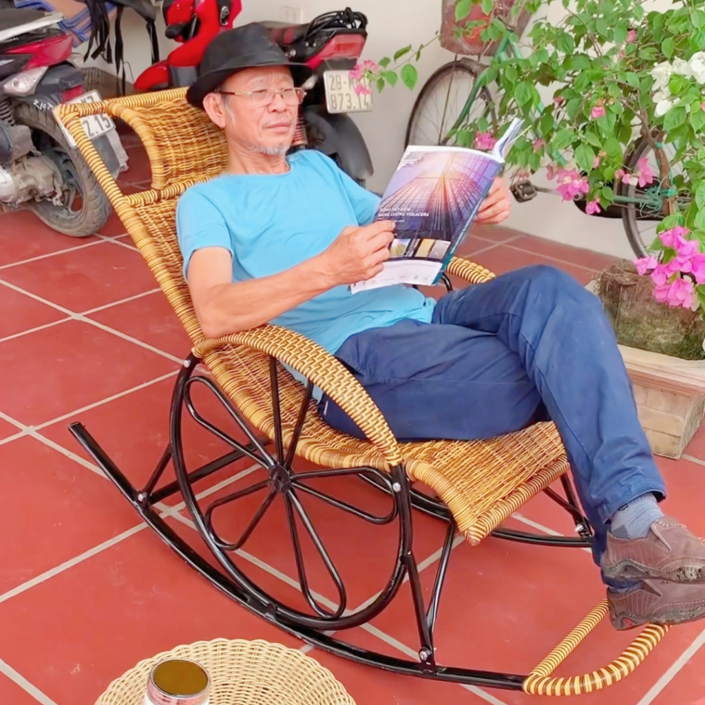 Ghế bập bênh thư giãn mẫu xích lô khung sắt chắc chắn bảo hành 2 năm, ghế lười, ghế mây nhựa, ghế ngoài trời sân vườn