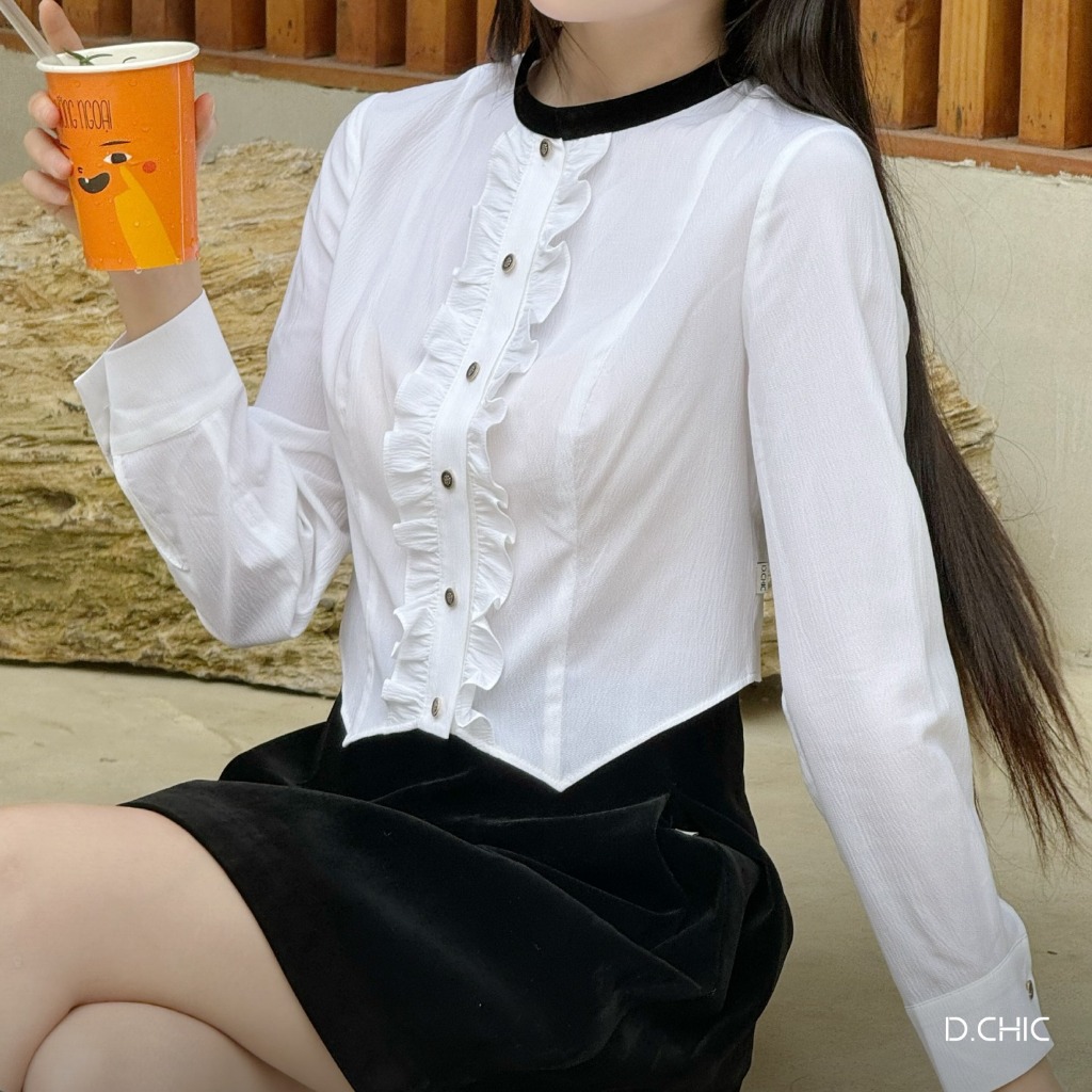 Chân váy ngắn dáng A cạp liền D.CHIC MS: 381788