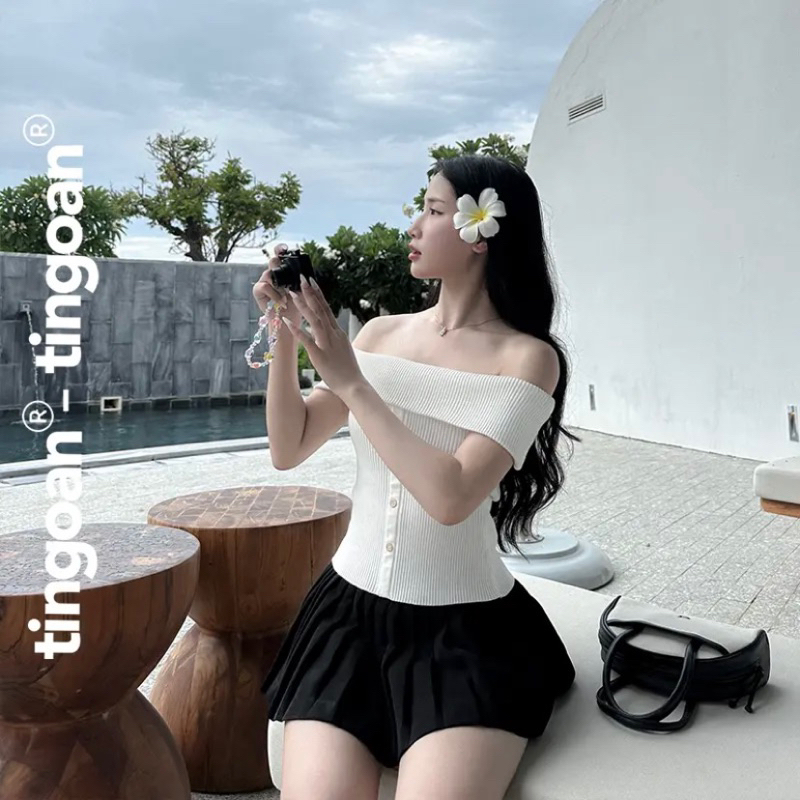 Áo trễ vai ningning top tingoan đen trắng hồng new tag