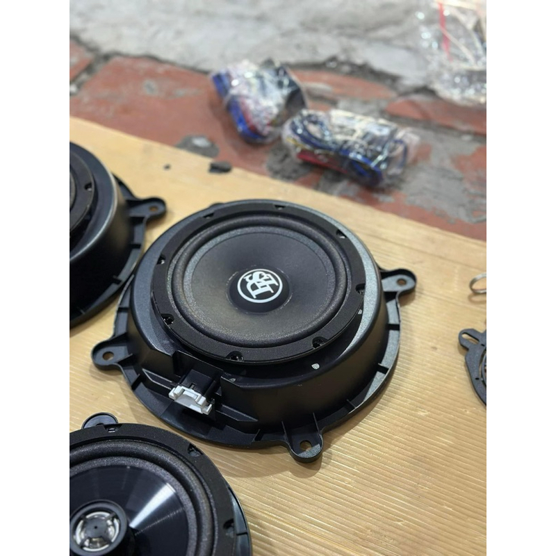 Loa sub cánh cửa dls cho mazda3,cx 5 cắm jack zin