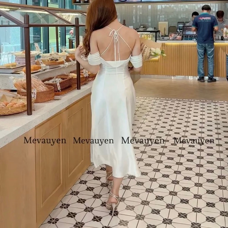 Đầm váy lụa trắng dài trễ vai mevauyen
