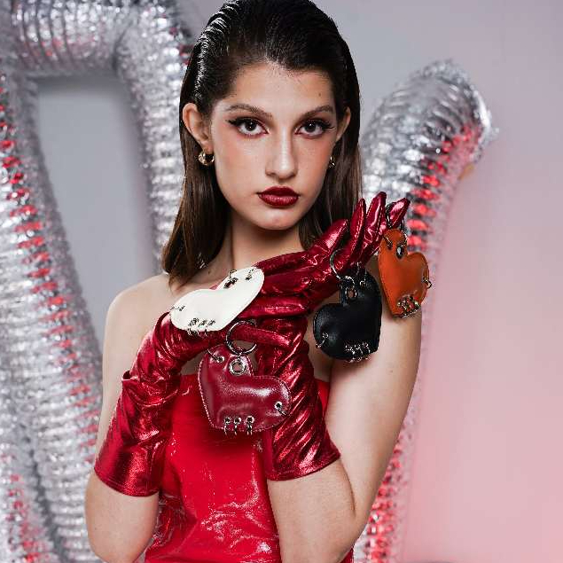 Charm Phụ kiện túi xách HOLE in HEART - CHAUTFIFTH