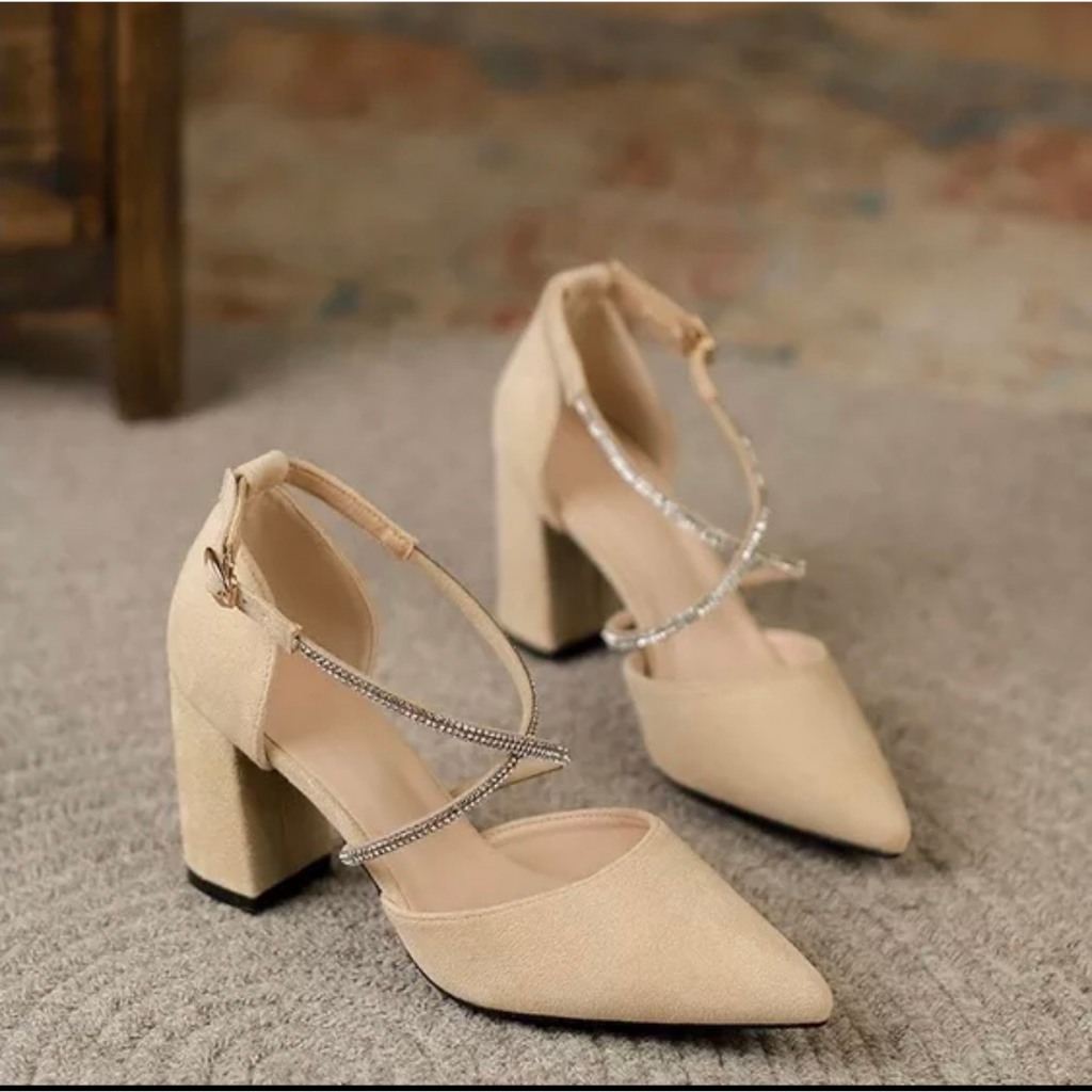 Giày cao gót nữ 7cm bít mũi da lộn dây khóa đính đá