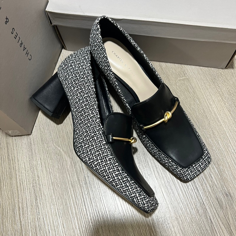 CNK Hàng Trưng Bày/Xả Kho