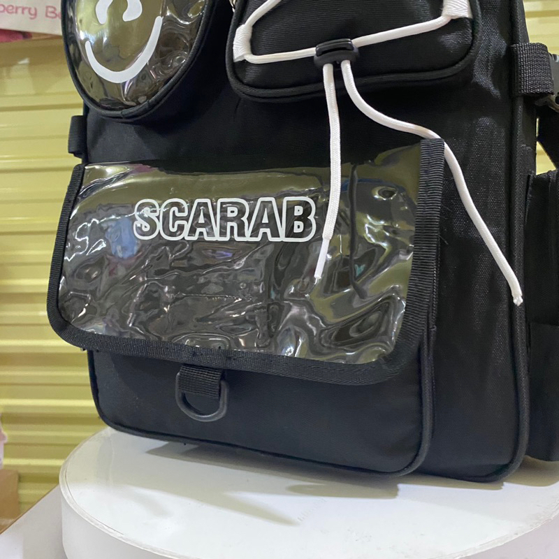 Balo học sinh cấp 2 và cấp 3 màu đen dùng cho cả nam và nữ là mẫu hots nhất hiện nay