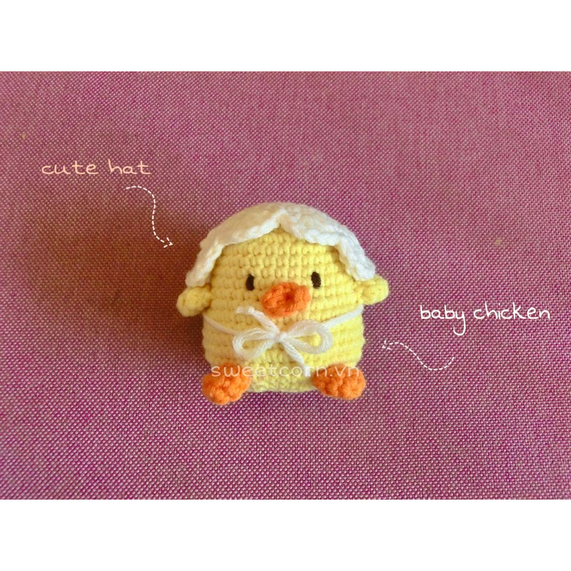 *˚gà con đội mũ móc len ｡⋆.