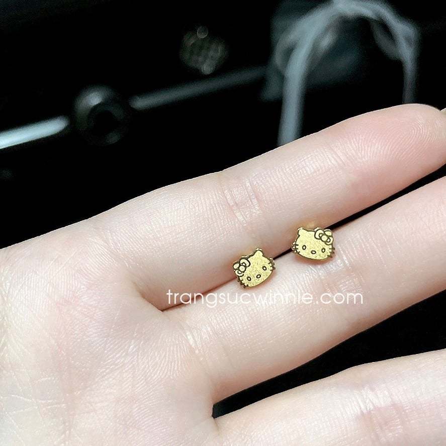 Hoa tai nữ titan Bi Kitty