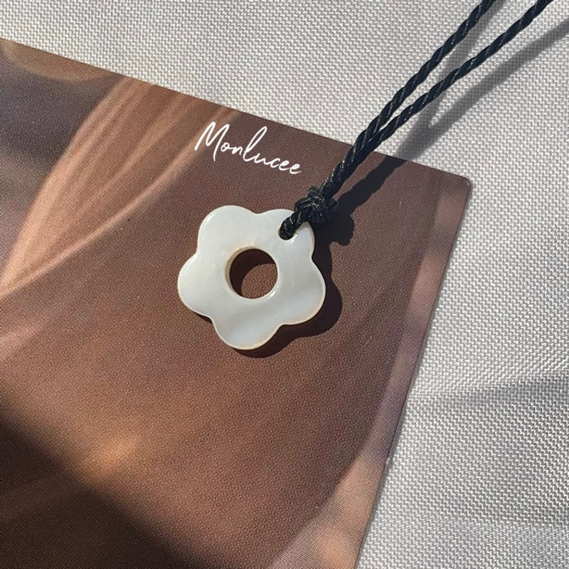 Vòng cổ vintage charm hoa 5 cánh