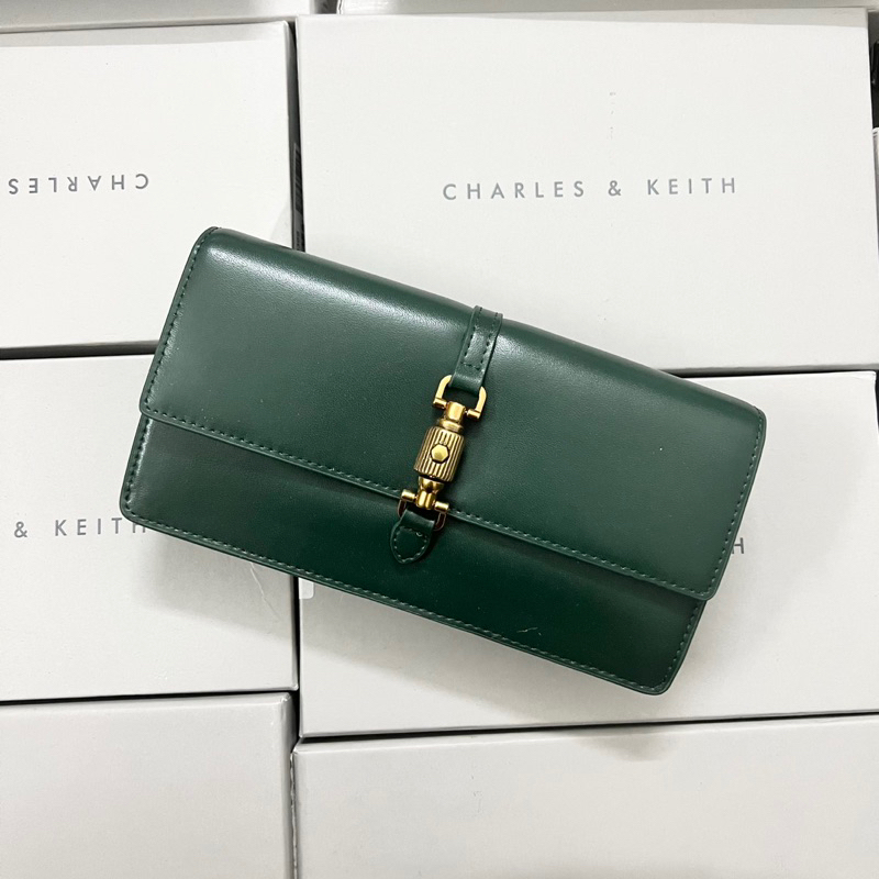 CNK Hàng Trưng Bày/Xả Kho