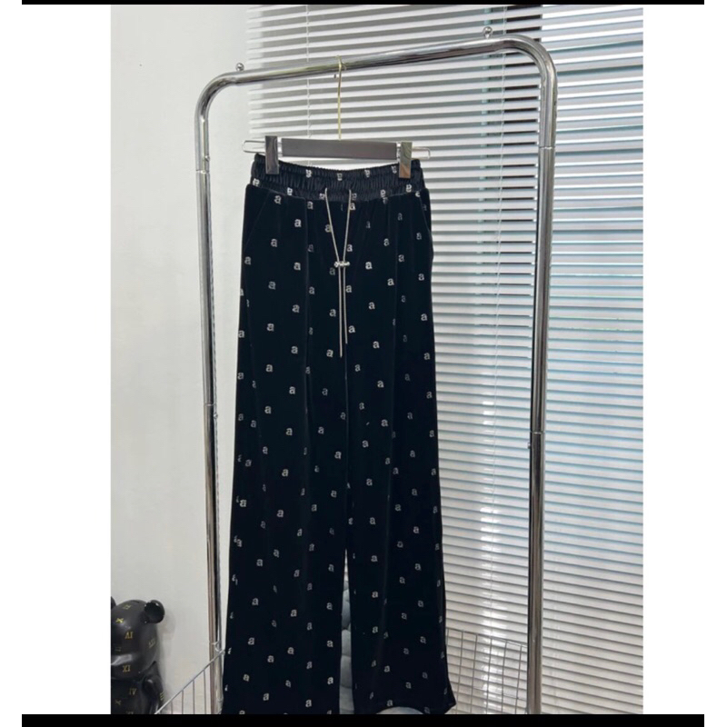 Quần nhung suông hoạ tiết gắn nhũ sáng siêu hottrend, Quần nhung dáng suông 3 hoạ tiết gắn đá sáng sang chảnh