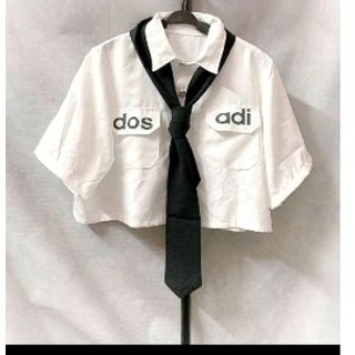 sơ mi Croptop kem ca vạt
