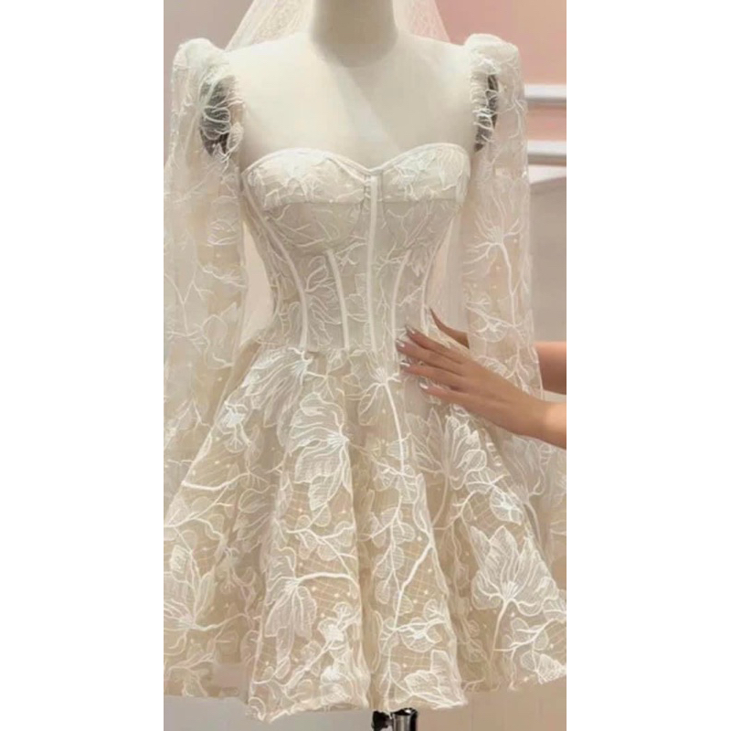 Vải ren thuê trên lưới có hai màu trắng và kem